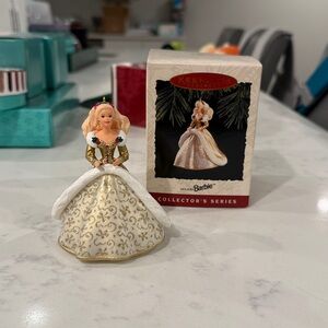 Barbie 1994 Hallmark Collector's Series Ornament with Gold and White Gown